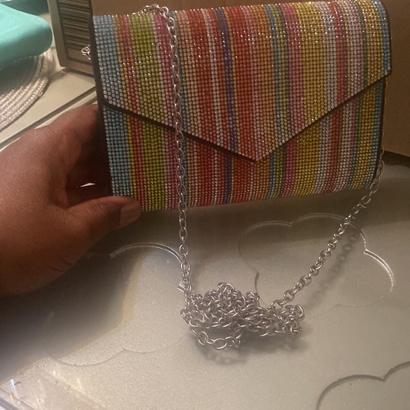 Multi Color crossbody Bag - Picture 3 of 5